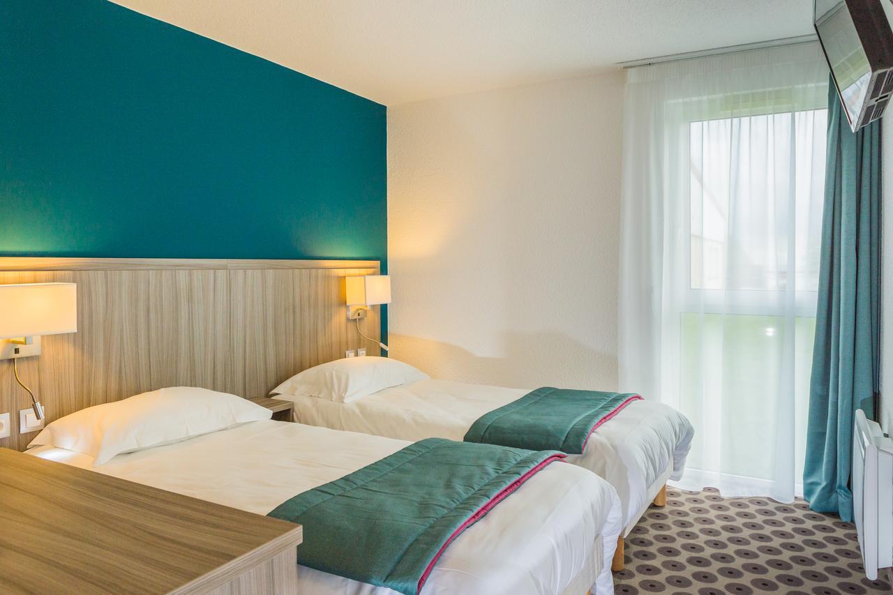 Hotel De La Seine La Frenaye Екстериор снимка