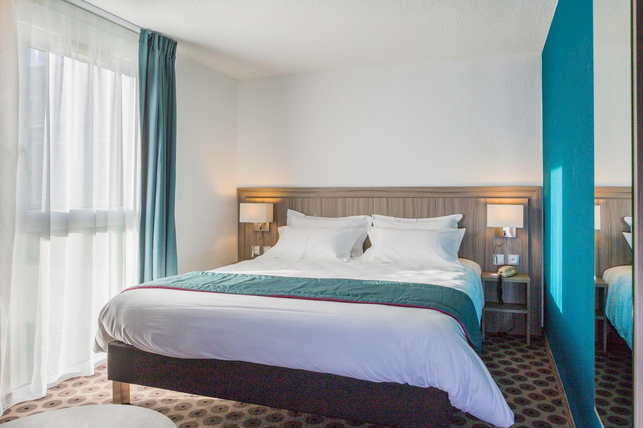 Hotel De La Seine La Frenaye Екстериор снимка