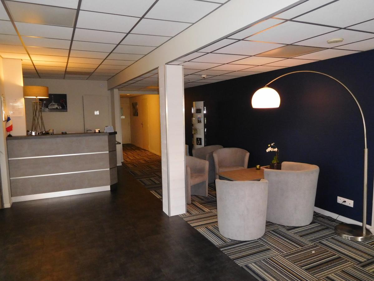 Hotel De La Seine La Frenaye Екстериор снимка